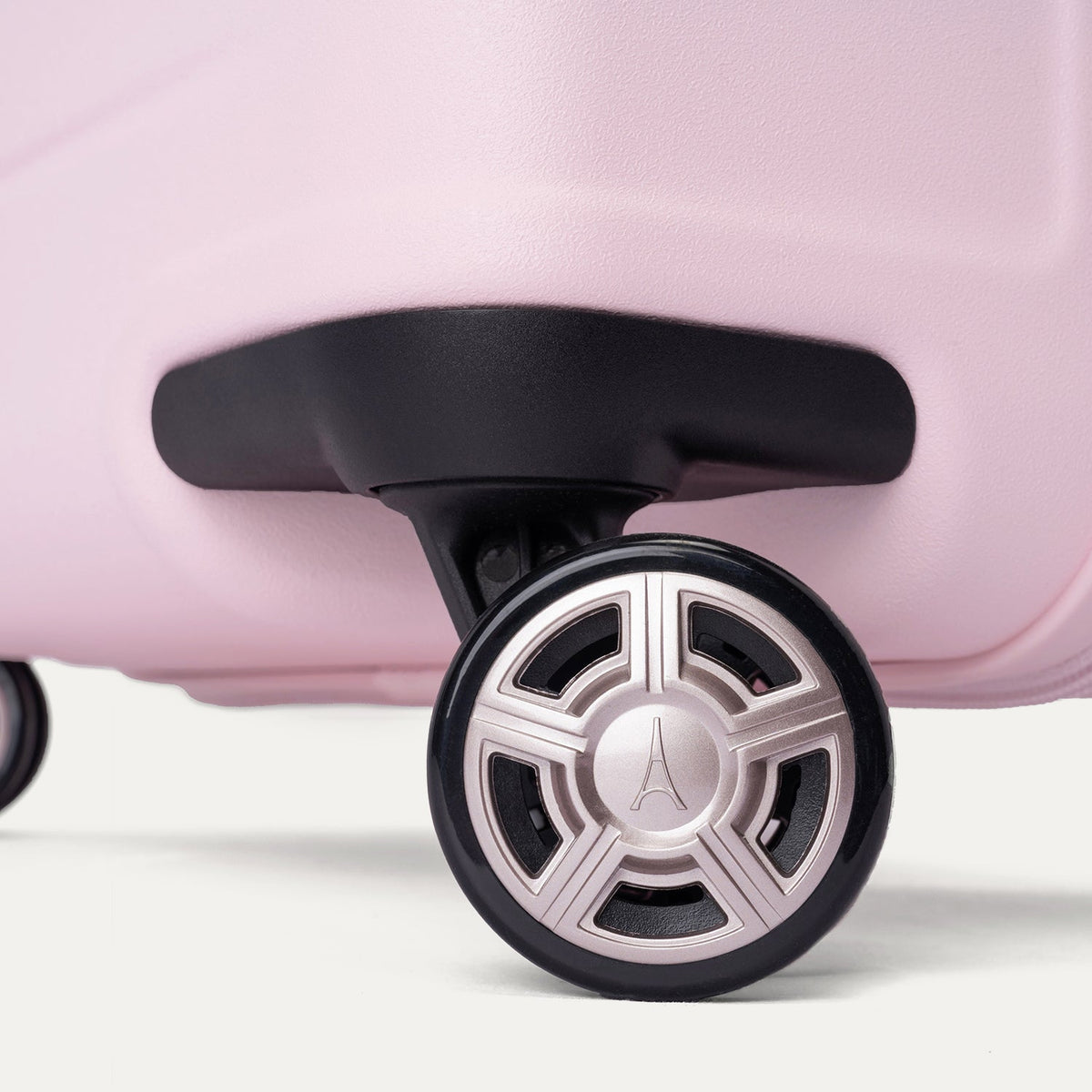 Platinum® Elite Carry-On Hardside Spinner