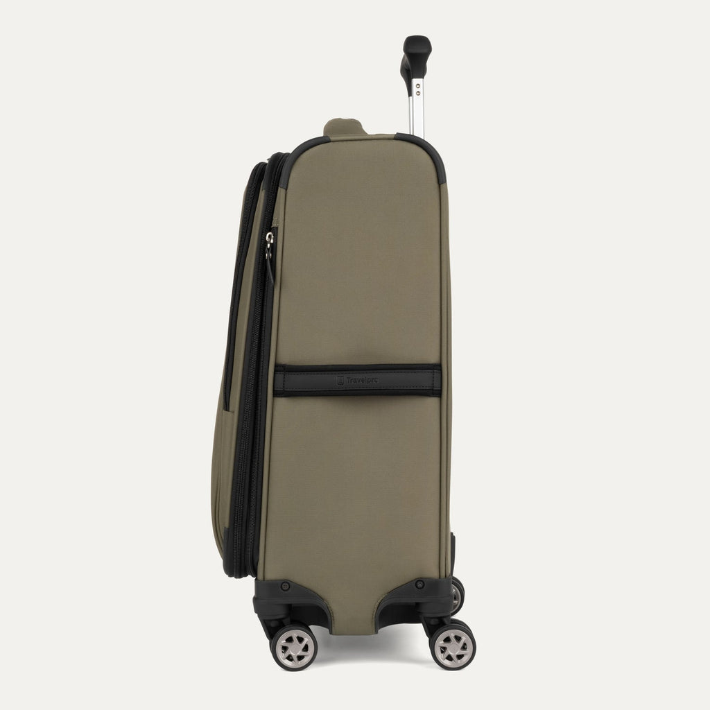 Roundtrip® Carry-on Spinner